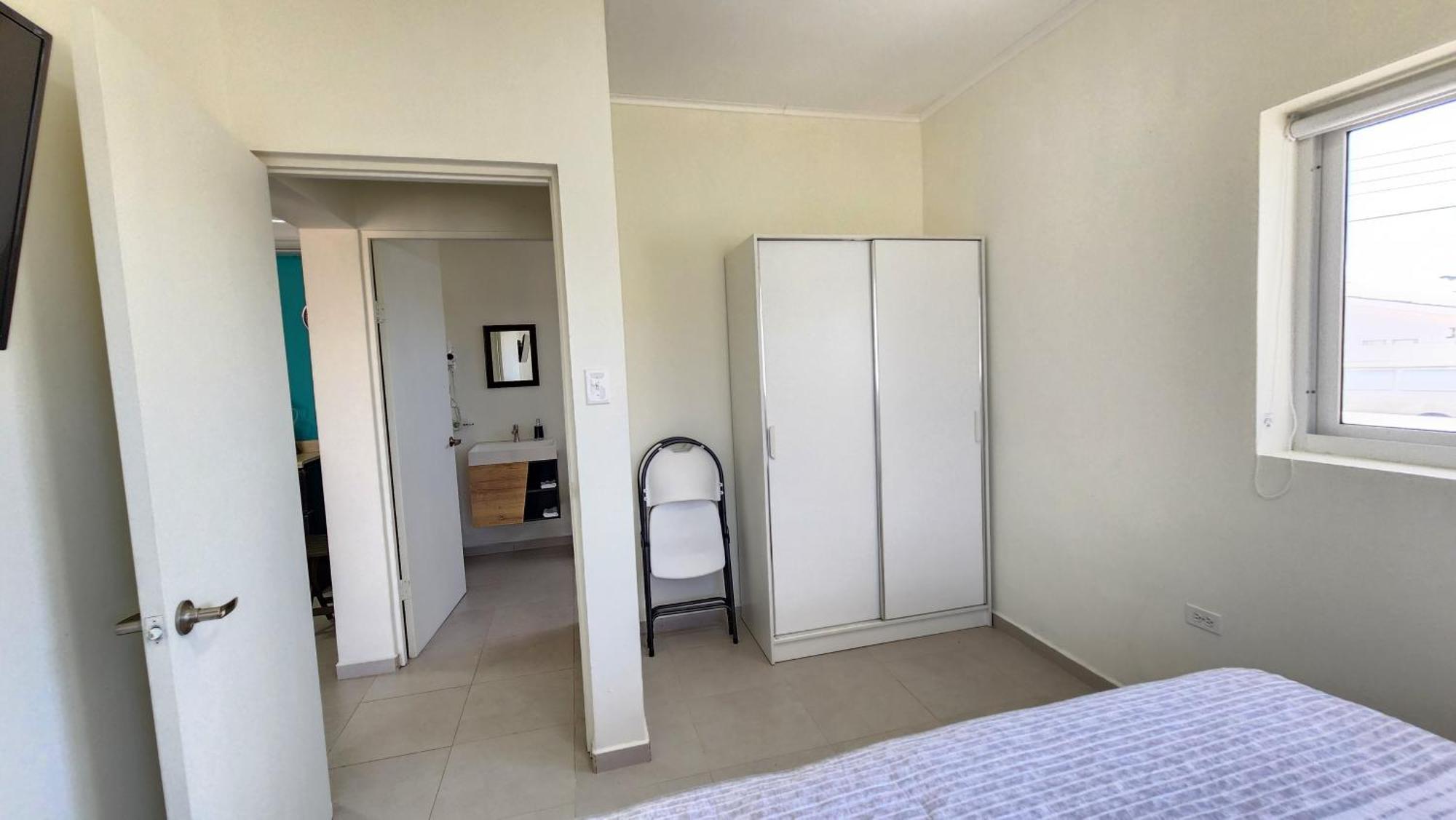 Ocean Breeze Apartments In Aruba Oranjestad Esterno foto