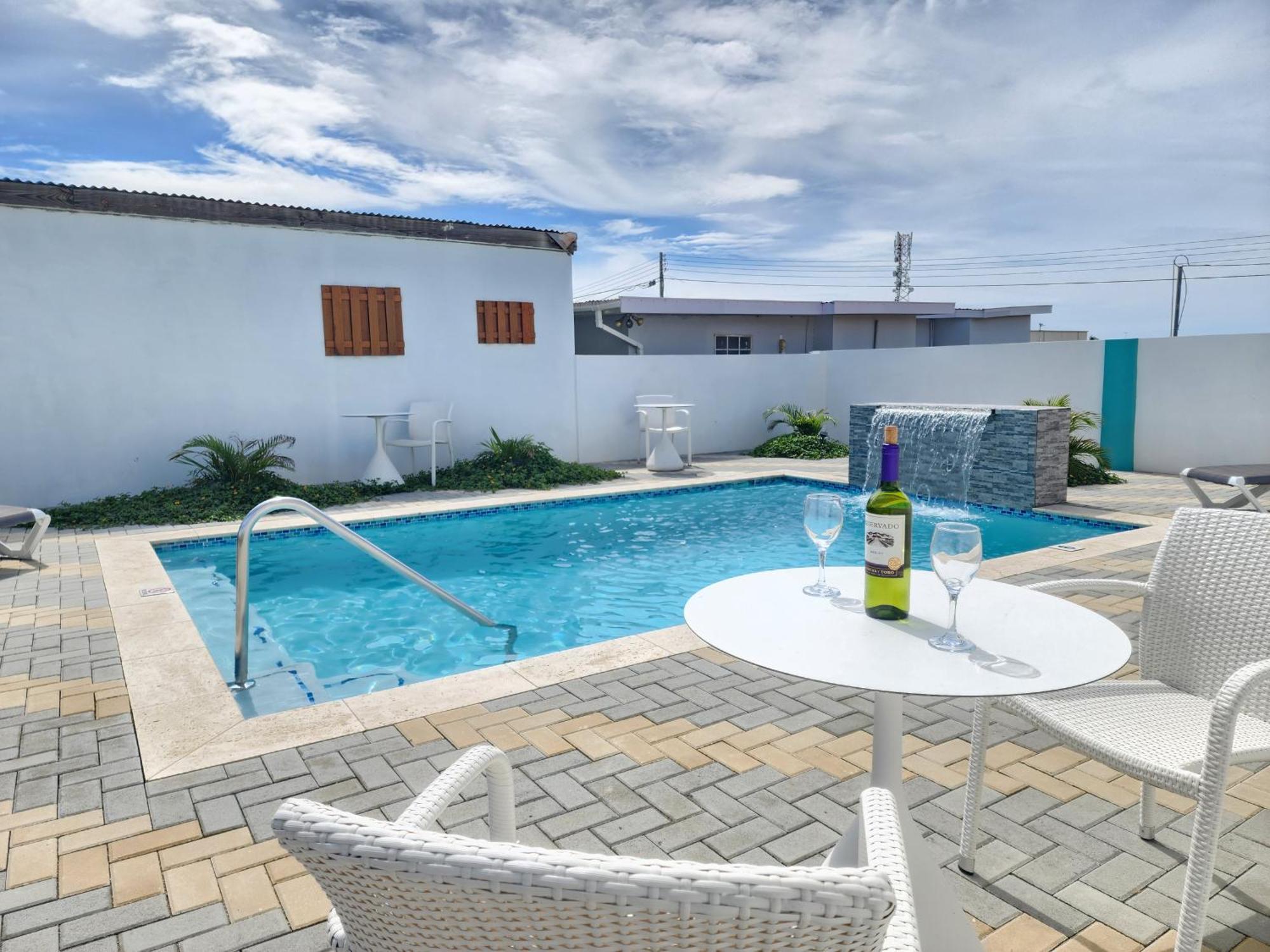 Ocean Breeze Apartments In Aruba Oranjestad Esterno foto
