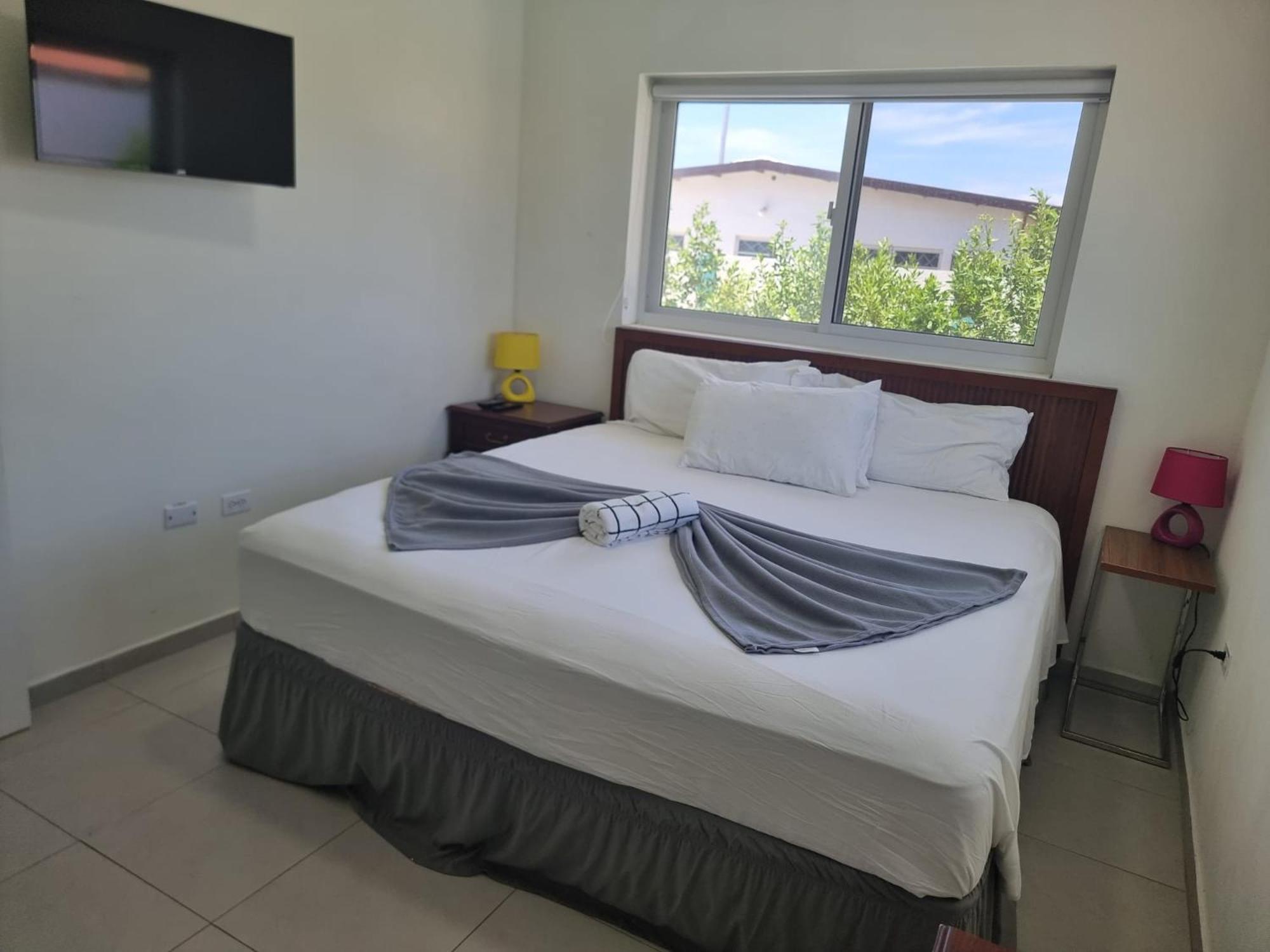 Ocean Breeze Apartments In Aruba Oranjestad Esterno foto
