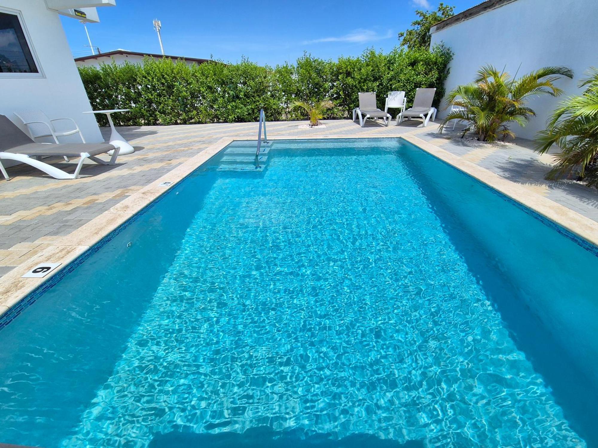 Ocean Breeze Apartments In Aruba Oranjestad Esterno foto