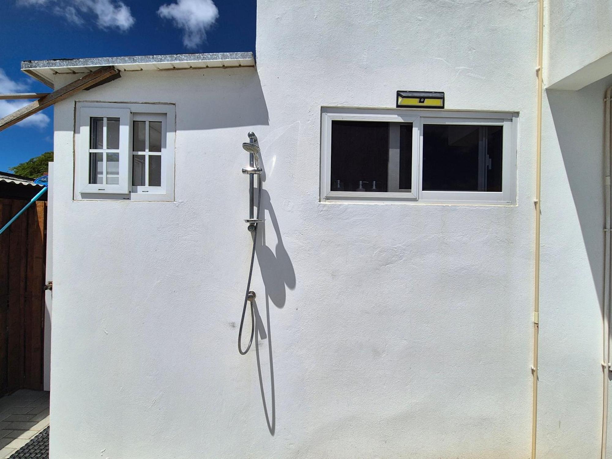 Ocean Breeze Apartments In Aruba Oranjestad Esterno foto